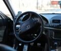Черный Мерседес Е-Класс, объемом двигателя 3 л и пробегом 300 тыс. км за 9500 $, фото 12 на Automoto.ua
