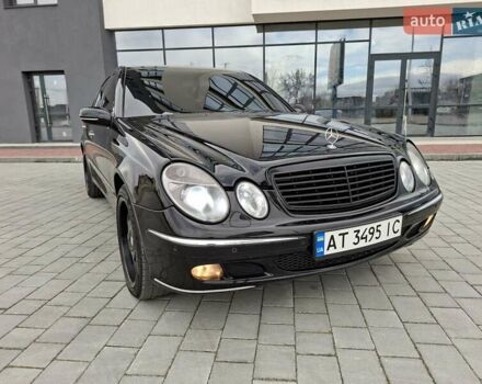 Черный Мерседес Е-Класс, объемом двигателя 3 л и пробегом 325 тыс. км за 8599 $, фото 2 на Automoto.ua