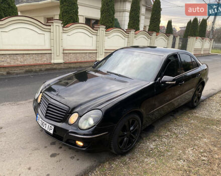 Чорний Мерседес Е-Клас, об'ємом двигуна 3 л та пробігом 252 тис. км за 6200 $, фото 1 на Automoto.ua