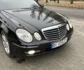 Черный Мерседес Е-Класс, объемом двигателя 3 л и пробегом 256 тыс. км за 9000 $, фото 5 на Automoto.ua