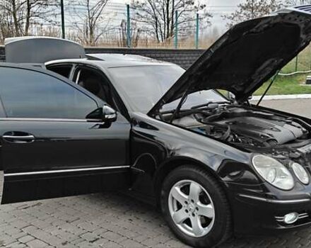 Черный Мерседес Е-Класс, объемом двигателя 2.2 л и пробегом 325 тыс. км за 9900 $, фото 37 на Automoto.ua