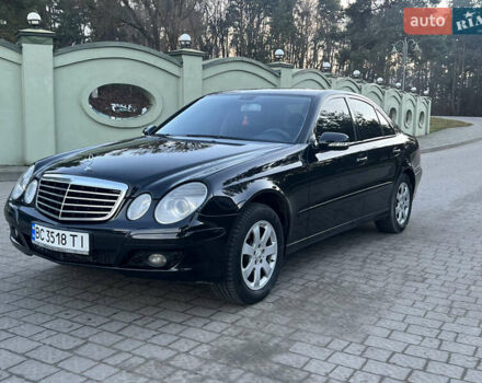 Черный Мерседес Е-Класс, объемом двигателя 2.2 л и пробегом 317 тыс. км за 6700 $, фото 9 на Automoto.ua