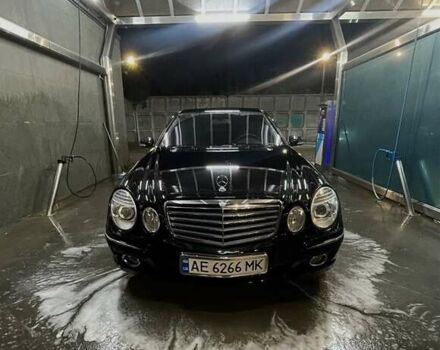 Черный Мерседес Е-Класс, объемом двигателя 3 л и пробегом 201 тыс. км за 7999 $, фото 1 на Automoto.ua