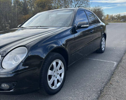 Мерседес Е-Класс 2007 в Яворове на Automoto.ua Черный Мерседес Е-Класс, объемом двигателя 2.2 л и пробегом 316 тыс. км за 6000 $, фото 18 на Automoto.ua