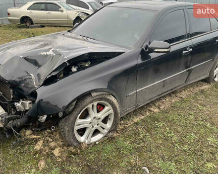 Чорний Мерседес Е-Клас, об'ємом двигуна 2.99 л та пробігом 374 тис. км за 4700 $, фото 1 на Automoto.ua