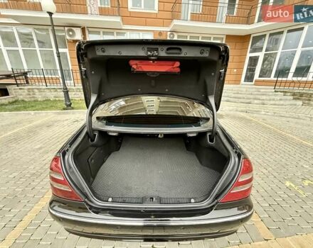 Черный Мерседес Е-Класс, объемом двигателя 2.1 л и пробегом 221 тыс. км за 7800 $, фото 75 на Automoto.ua