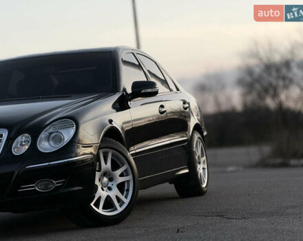 Чорний Мерседес Е-Клас, об'ємом двигуна 3.5 л та пробігом 216 тис. км за 8500 $, фото 7 на Automoto.ua