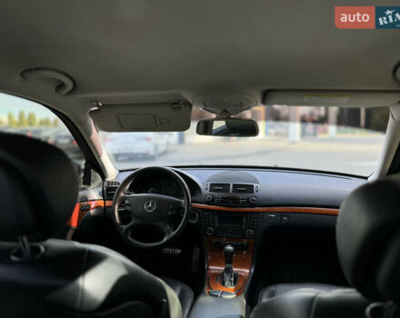 Мерседес Е-Клас 2007 у Івано-Франківську на Automoto.ua Чорний Мерседес Е-Клас, об'ємом двигуна 3 л та пробігом 309 тис. км за 6300 $, фото 21 на Automoto.ua