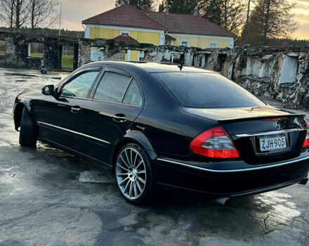 Чорний Мерседес Е-Клас, об'ємом двигуна 3 л та пробігом 370 тис. км за 5527 $, фото 1 на Automoto.ua