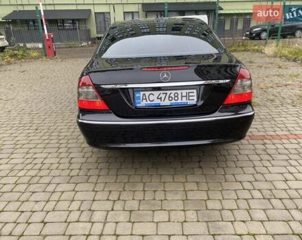 Черный Мерседес Е-Класс, объемом двигателя 3 л и пробегом 351 тыс. км за 9400 $, фото 2 на Automoto.ua
