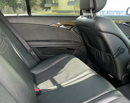 Мерседес Е-Клас 2007 у Ковель на Automoto.ua Чорний Мерседес Е-Клас, об'ємом двигуна 3 л та пробігом 340 тис. км за 8800 $, фото 11 на Automoto.ua