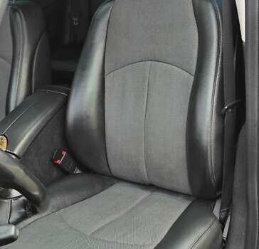 Черный Мерседес Е-Класс, объемом двигателя 2.2 л и пробегом 325 тыс. км за 9900 $, фото 20 на Automoto.ua