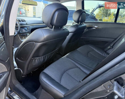 Чорний Мерседес Е-Клас, об'ємом двигуна 2.5 л та пробігом 269 тис. км за 6299 $, фото 15 на Automoto.ua