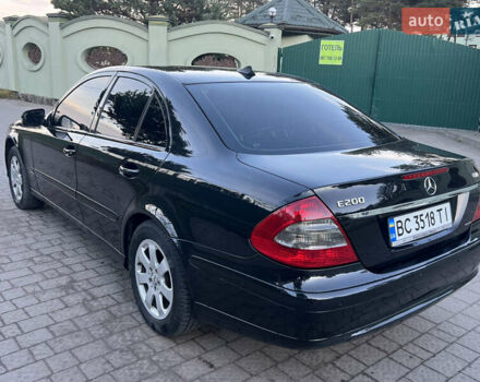 Черный Мерседес Е-Класс, объемом двигателя 2.2 л и пробегом 317 тыс. км за 6700 $, фото 11 на Automoto.ua