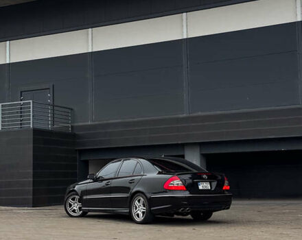 Черный Мерседес Е-Класс, объемом двигателя 3 л и пробегом 384 тыс. км за 9500 $, фото 6 на Automoto.ua