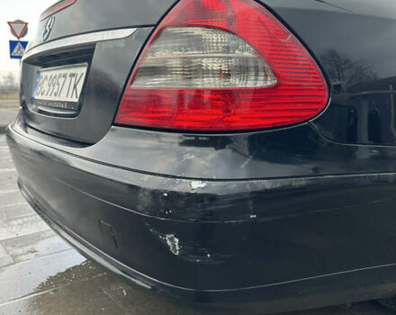 Черный Мерседес Е-Класс, объемом двигателя 2.2 л и пробегом 330 тыс. км за 7000 $, фото 9 на Automoto.ua