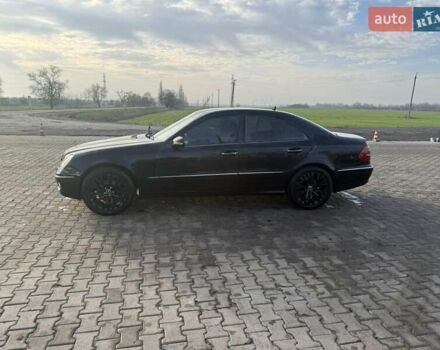 Черный Мерседес Е-Класс, объемом двигателя 2.15 л и пробегом 247 тыс. км за 9500 $, фото 2 на Automoto.ua