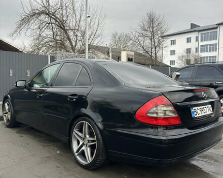 Черный Мерседес Е-Класс, объемом двигателя 2.2 л и пробегом 330 тыс. км за 7000 $, фото 7 на Automoto.ua