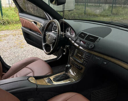 Черный Мерседес Е-Класс, объемом двигателя 2.15 л и пробегом 260 тыс. км за 11777 $, фото 35 на Automoto.ua