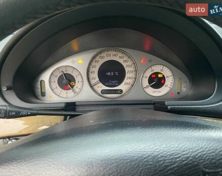 Черный Мерседес Е-Класс, объемом двигателя 3 л и пробегом 351 тыс. км за 9400 $, фото 7 на Automoto.ua