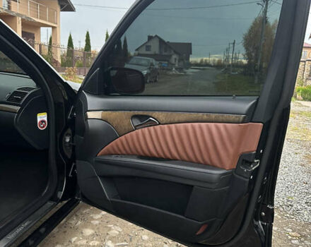 Черный Мерседес Е-Класс, объемом двигателя 2.15 л и пробегом 260 тыс. км за 11777 $, фото 31 на Automoto.ua