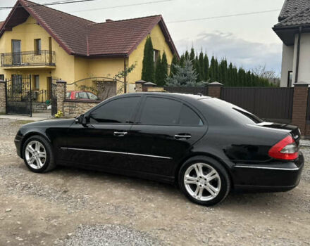 Черный Мерседес Е-Класс, объемом двигателя 2.15 л и пробегом 260 тыс. км за 11777 $, фото 15 на Automoto.ua