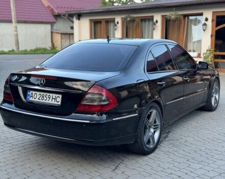 Черный Мерседес Е-Класс, объемом двигателя 2.1 л и пробегом 380 тыс. км за 6700 $, фото 4 на Automoto.ua