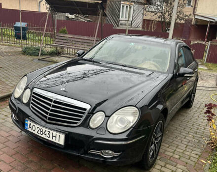 Черный Мерседес Е-Класс, объемом двигателя 2.15 л и пробегом 300 тыс. км за 7800 $, фото 1 на Automoto.ua