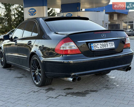 Черный Мерседес Е-Класс, объемом двигателя 2.5 л и пробегом 250 тыс. км за 6450 $, фото 9 на Automoto.ua