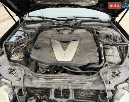 Черный Мерседес Е-Класс, объемом двигателя 2.99 л и пробегом 355 тыс. км за 7500 $, фото 8 на Automoto.ua