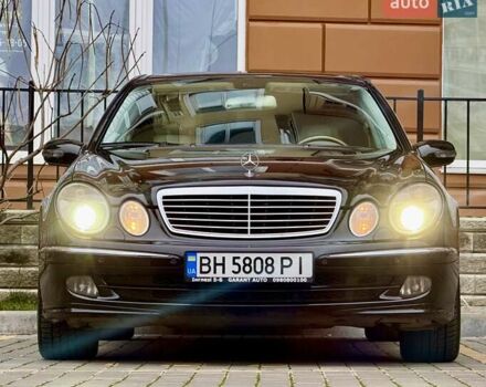 Черный Мерседес Е-Класс, объемом двигателя 2.1 л и пробегом 221 тыс. км за 7800 $, фото 4 на Automoto.ua