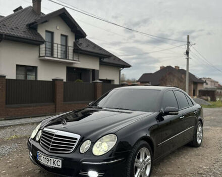 Черный Мерседес Е-Класс, объемом двигателя 2.15 л и пробегом 260 тыс. км за 11777 $, фото 1 на Automoto.ua