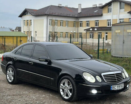 Черный Мерседес Е-Класс, объемом двигателя 2.15 л и пробегом 260 тыс. км за 11777 $, фото 6 на Automoto.ua