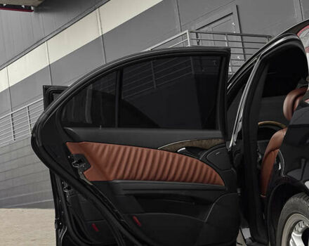 Черный Мерседес Е-Класс, объемом двигателя 3 л и пробегом 384 тыс. км за 9500 $, фото 23 на Automoto.ua