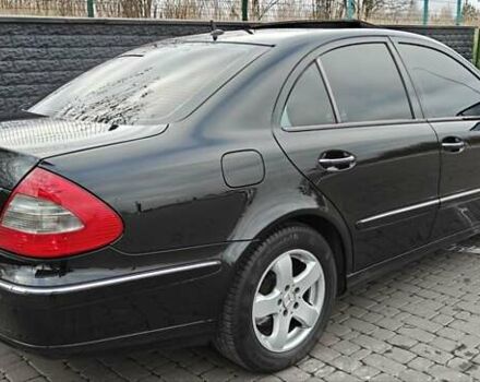 Черный Мерседес Е-Класс, объемом двигателя 2.2 л и пробегом 325 тыс. км за 9900 $, фото 6 на Automoto.ua