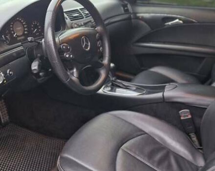 Черный Мерседес Е-Класс, объемом двигателя 1.8 л и пробегом 277 тыс. км за 7500 $, фото 11 на Automoto.ua