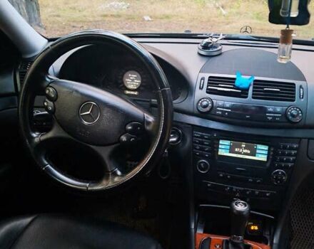 Мерседес Е-Класс 2007 в Маневичах на Automoto.ua Черный Мерседес Е-Класс, объемом двигателя 2.2 л и пробегом 340 тыс. км за 8650 $, фото 14 на Automoto.ua
