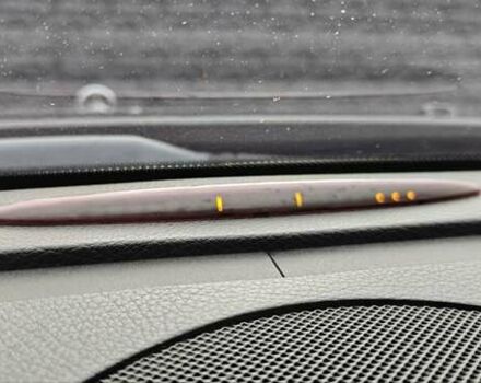 Черный Мерседес Е-Класс, объемом двигателя 2.2 л и пробегом 325 тыс. км за 9900 $, фото 28 на Automoto.ua