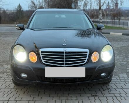 Черный Мерседес Е-Класс, объемом двигателя 2 л и пробегом 245 тыс. км за 7500 $, фото 1 на Automoto.ua