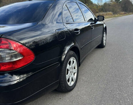 Мерседес Е-Класс 2007 в Яворове на Automoto.ua Черный Мерседес Е-Класс, объемом двигателя 2.2 л и пробегом 316 тыс. км за 6000 $, фото 11 на Automoto.ua
