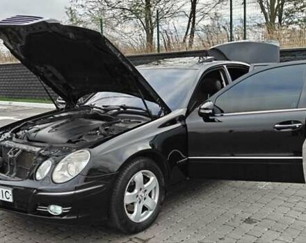 Черный Мерседес Е-Класс, объемом двигателя 2.2 л и пробегом 325 тыс. км за 9900 $, фото 39 на Automoto.ua