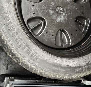 Черный Мерседес Е-Класс, объемом двигателя 2.2 л и пробегом 325 тыс. км за 9900 $, фото 36 на Automoto.ua