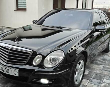 Черный Мерседес Е-Класс, объемом двигателя 2.2 л и пробегом 325 тыс. км за 9900 $, фото 60 на Automoto.ua