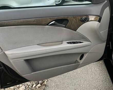 Мерседес Е-Клас 2007 у Одесі на Automoto.ua Чорний Мерседес Е-Клас, об'ємом двигуна 1.8 л та пробігом 273 тис. км за 9200 $, фото 7 на Automoto.ua