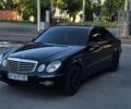 Черный Мерседес Е-Класс, объемом двигателя 2.1 л и пробегом 330 тыс. км за 8500 $, фото 1 на Automoto.ua