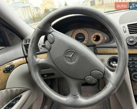 Черный Мерседес Е-Класс, объемом двигателя 2.99 л и пробегом 355 тыс. км за 7500 $, фото 10 на Automoto.ua