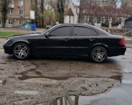 Черный Мерседес Е-Класс, объемом двигателя 1.8 л и пробегом 277 тыс. км за 7500 $, фото 3 на Automoto.ua