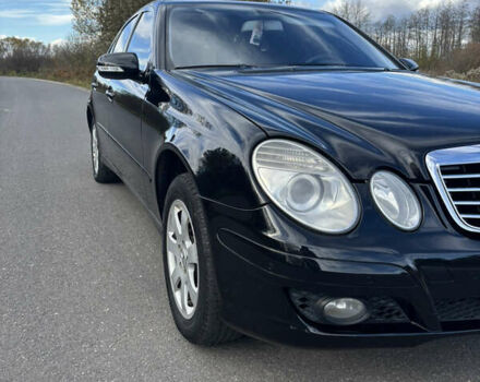 Мерседес Е-Класс 2007 в Яворове на Automoto.ua Черный Мерседес Е-Класс, объемом двигателя 2.2 л и пробегом 316 тыс. км за 6000 $, фото 15 на Automoto.ua