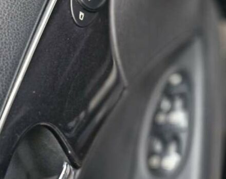 Черный Мерседес Е-Класс, объемом двигателя 1.8 л и пробегом 277 тыс. км за 7500 $, фото 19 на Automoto.ua