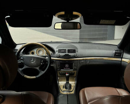 Черный Мерседес Е-Класс, объемом двигателя 3 л и пробегом 384 тыс. км за 9500 $, фото 20 на Automoto.ua